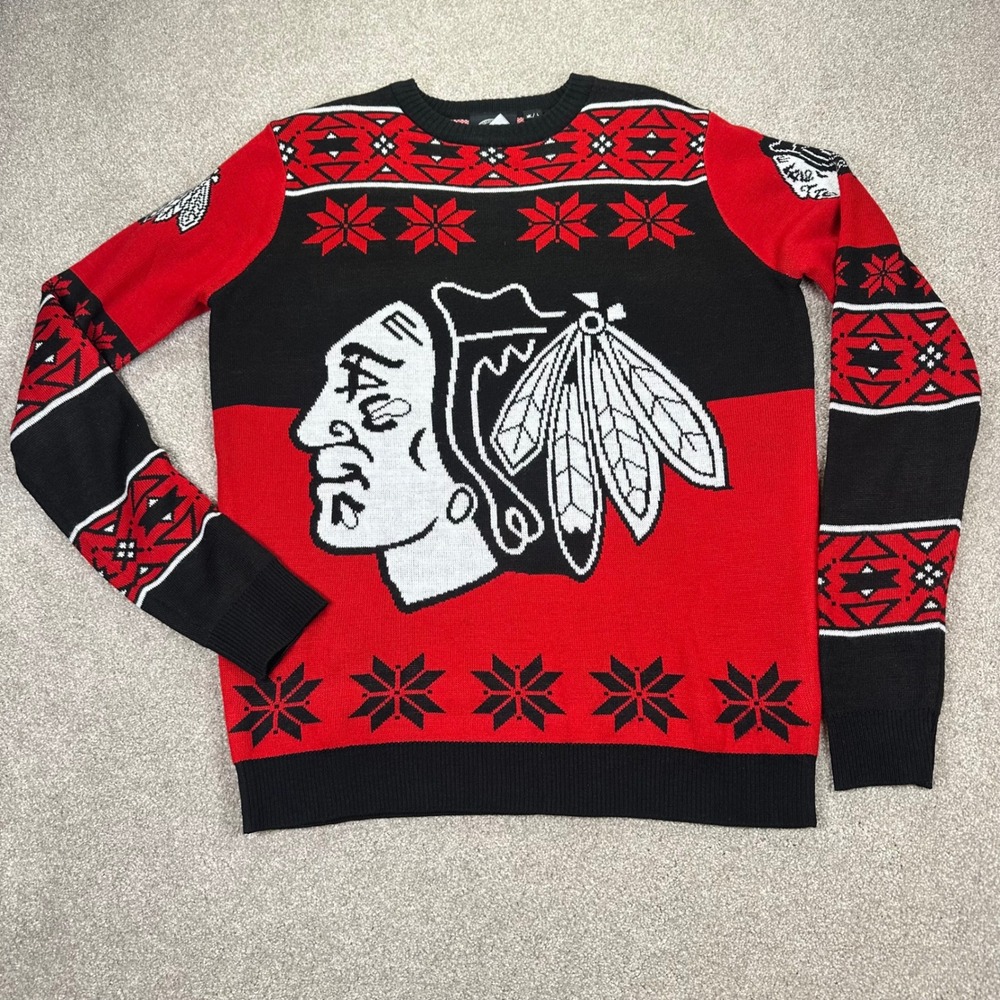 NHL Mens Large Chicago Blackhawks Sweater Red Black Fair Isle Holiday Hockey Fan